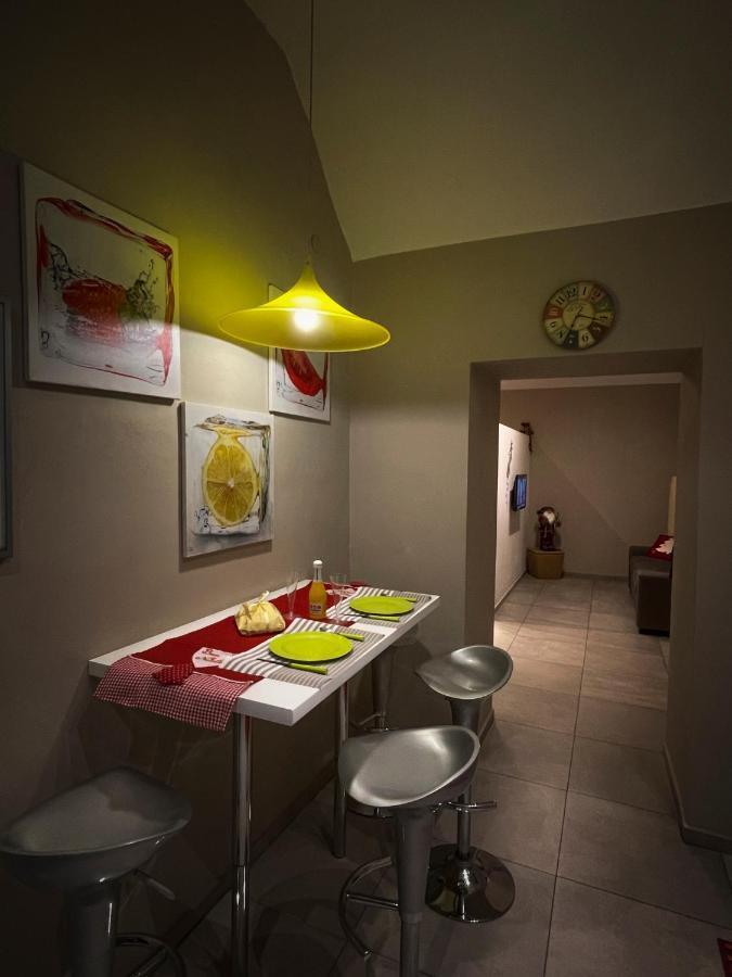 Portamedina House Appartement Napels Buitenkant foto