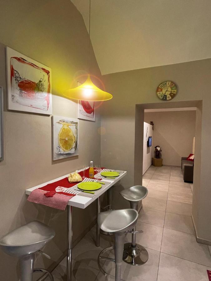 Portamedina House Appartement Napels Buitenkant foto